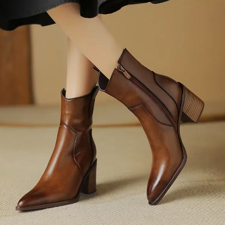 Ardora Timeless Leather Ankle Boots